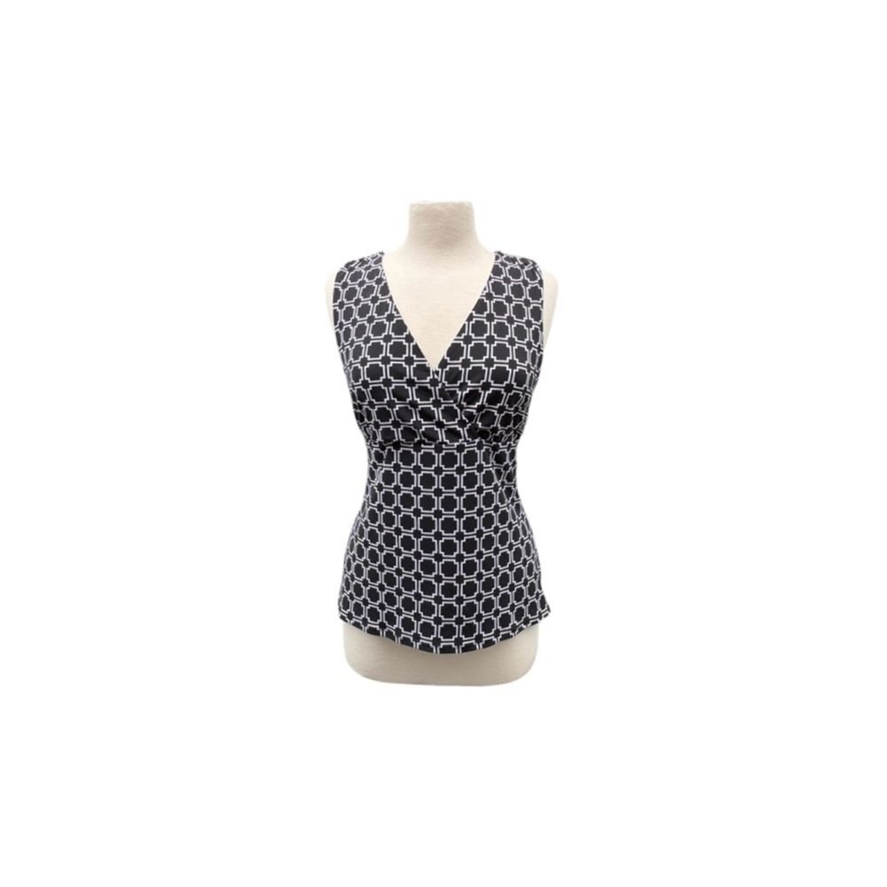 WHITE HOUSE BLACK MARKET GEOMETRIC PRINT SLEEVELESS TOP